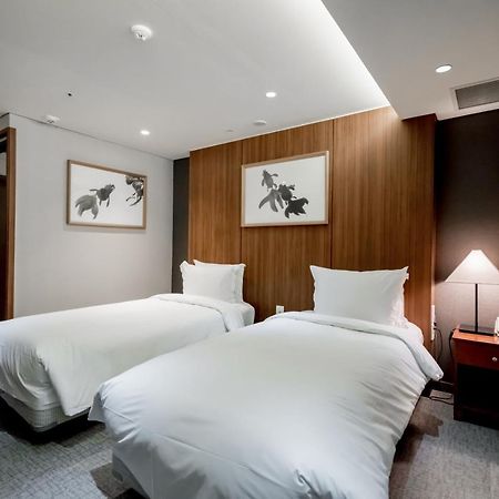 סיאול Oriens Hotel & Residences Myeongdong מראה חיצוני תמונה
